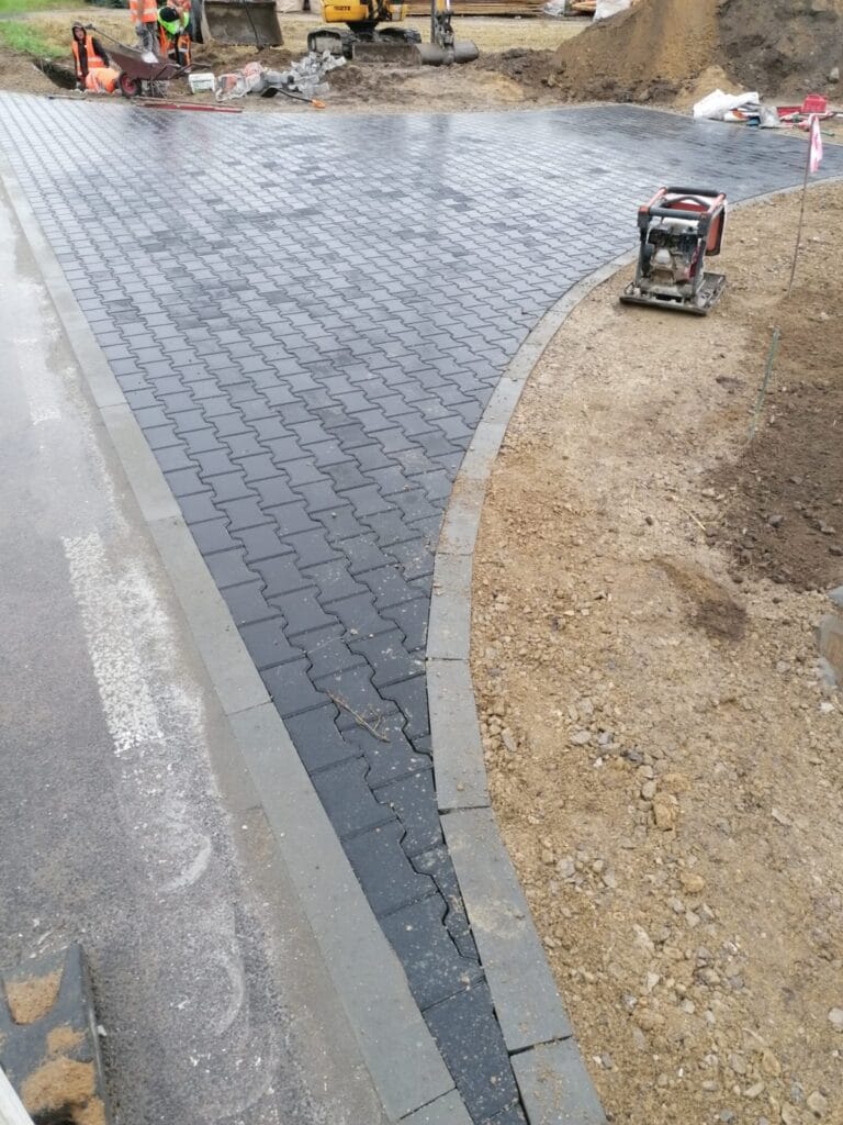 Wjazdy na posesję - gardenbruk kamil klębowski